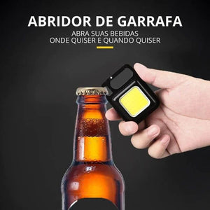 LumoKey™ - Mini Linterna Recargable de Llavero
